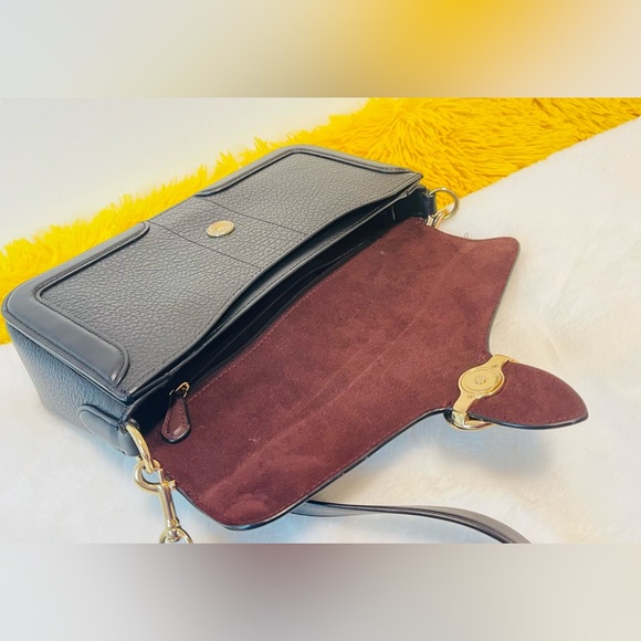 Coach Elegant Black Leather Women's Bag Crossbody - Picture 3 of 11